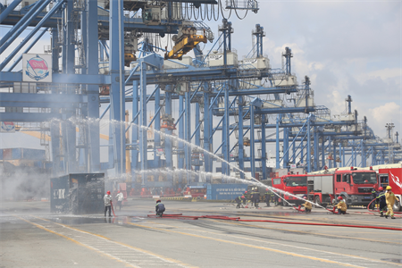 Cảng Tân Cảng Cát Lái tham gia diễn tập chữa cháy và cứu nạn, cứu hộ