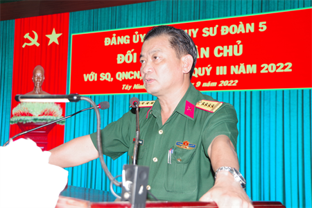 Thủ trưởng Sư đoàn 5 đối thoại dân chủ với khối cơ quan, đơn vị trực thuộc