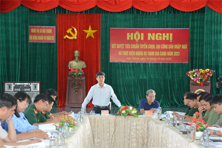 Thị xã Hòa Thành, tỉnh Tây Ninh xét duyệt tiêu chuẩn tuyển chọn, gọi công dân nhập ngũ năm 2023