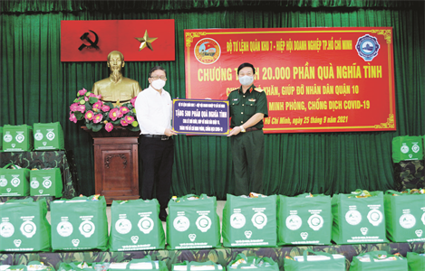 Quân khu 7 đồng hành cùng thành phố Hồ Chí Minh hồi sinh sau đại dịch