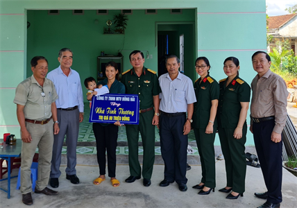 Công ty Đông Hải trao tặng 4 căn “Nhà tình thương” tại tỉnh Quảng Ngãi