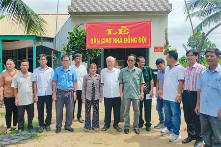 Những việc làm sâu nặng nghĩa tình đồng đội