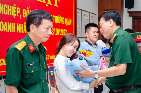 Trường Quân sự Quân khu gặp mặt tôn vinh doanh nghiệp