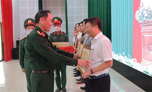 Tỉnh Lâm Đồng bế mạc lớp bồi dưỡng kiến thức quốc phòng an ninh đối tượng 3