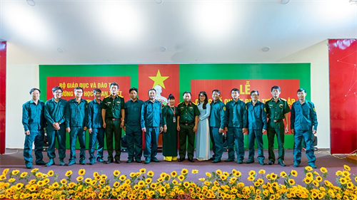 Đại học Phan Thiết ra mắt Tiểu đội tự vệ