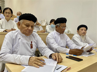 Thành phố Hồ Chí Minh bồi dưỡng kiến thức quốc phòng an ninh cho chức sắc tôn giáo
