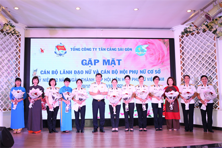 Tổng công ty Tân Cảng Sài Gòn gặp mặt kỷ niệm 92 năm ngày Thành lập Hội LHPN Việt Nam