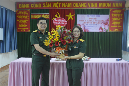 Bệnh viện Quân dân y miền Đông nói chuyện chuyên đề “Yêu con đúng cách”