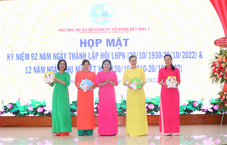 Hội Phụ nữ Công ty Cổ phần Dệt may 7 họp mặt kỷ niệm ngày phụ nữ Việt Nam 20/10