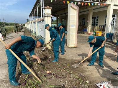 LLVT huyện Hóc Môn phối hợp làm dân vận tại tỉnh Bình Thuận