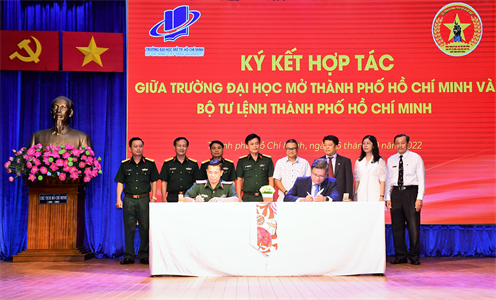 Bộ Tư lệnh TPHCM ký kết hợp tác với Trường Đại học Mở TPHCM