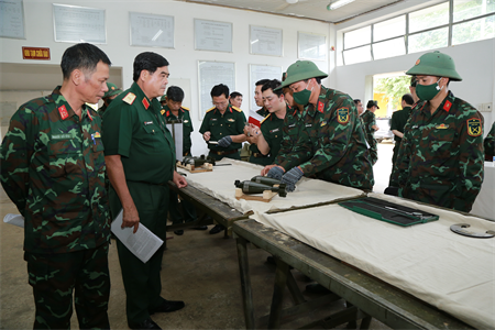 Quân khu 7 nghiệm thu sản phẩm động viên công nghiệp