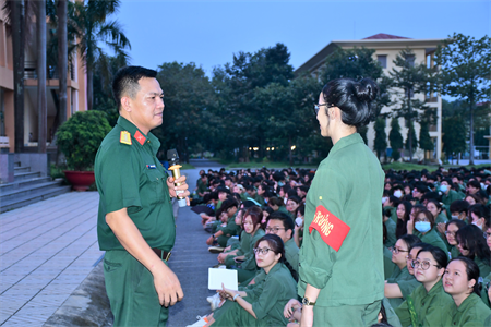 Thông tin, định hướng sử dụng mạng xã hội cho sinh viên