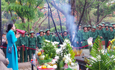 Tuổi trẻ LLVT huyện Côn Đảo xung kích vì cộng đồng