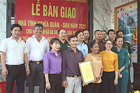 Huyện Đạ Huoai, tỉnh Lâm Đồng bàn giao nhà tình nghĩa quân dân
