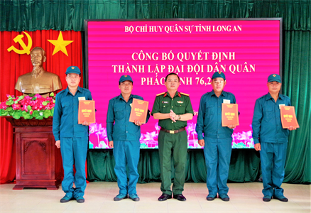 Bộ CHQS tỉnh Long An ra mắt Đại đội Dân quân Pháo binh