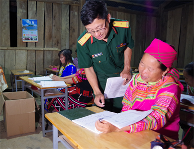 “Gieo chữ” trên rẻo cao
