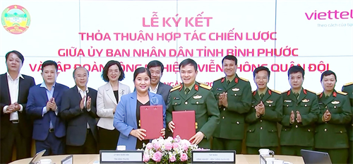 Tập đoàn Viettel hỗ trợ tỉnh Bình Phước chuyển đổi số và y tế, giáo dục thông minh