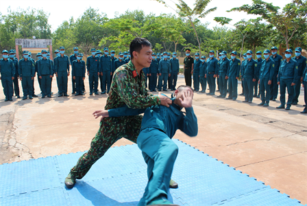 Bài ca ấy, loài hoa ấy đẹp như em – người giáo viên nhân dân