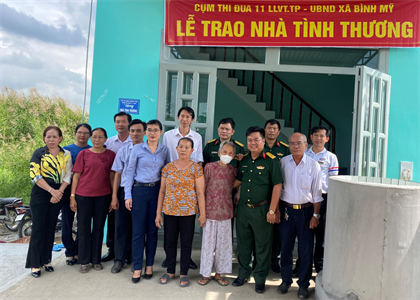 Cụm thi đua 11, Bộ Tư lệnh TPHCM tặng nhà tình thương