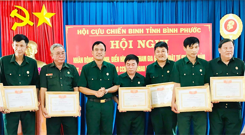 Tỉnh Bình Phước: Tuyên dương 31 tập thể, cá nhân cựu chiến binh điển hình tiên tiến