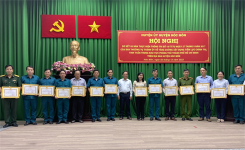 Huyện ủy Hóc Môn sơ kết 5 năm xây dựng tiềm lực chính trị, tinh thần trong khu vực phòng thủ
