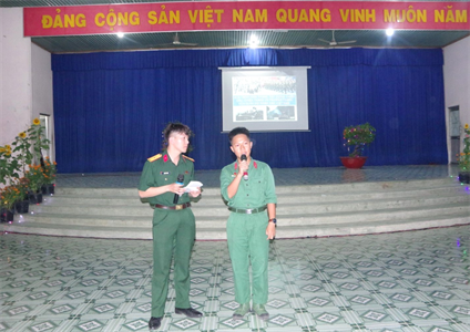 Trung đoàn 5 tổ chức diễn đàn thanh niên