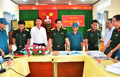 Quân khu 7 kiểm tra công tác tuyển quân năm 2023 tại huyện Tân Phú