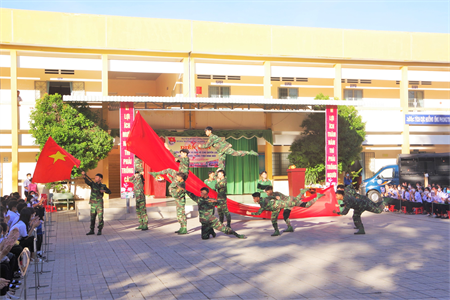 Đoàn Cơ sở Trung đoàn 5 phối hợp tổ chức diễn đàn thanh niên