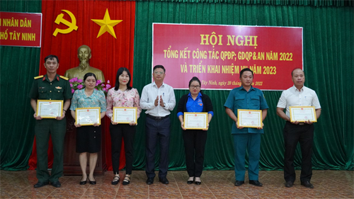 Thành phố Tây Ninh tổng kết công tác quốc phòng địa phương, giáo dục quốc phòng và an ninh năm 2022