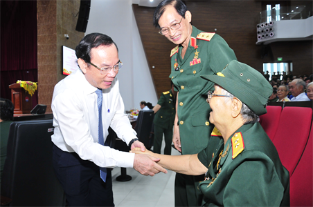 TPHCM gặp mặt cán bộ Quân đội nghỉ hưu nhân kỷ niệm 78 năm Ngày thành lập QĐND Việt Nam