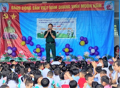 Ban CHQS huyện Hóc Môn phối hợp giao lưu các trường mầm non
