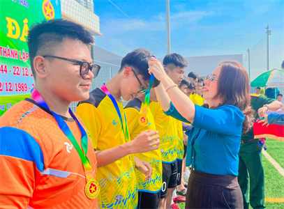 Giải bóng đá Quận 7 chào mừng kỷ niệm Ngày Thành lập QĐND Việt Nam