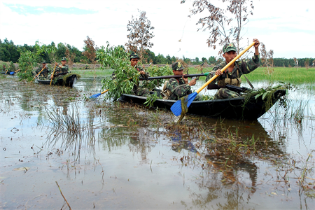 LLVT tỉnh Long An: Huấn luyện sát tình hình và địa bàn sông nước