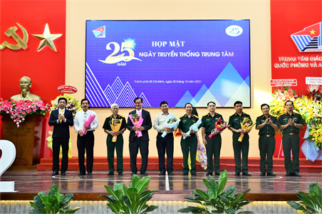 Trung tâm Giáo dục Quốc phòng và An ninh, Đại học Quốc gia TPHCM kỷ niệm 25 năm Ngày Truyền thống
