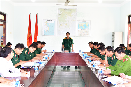 Quân khu kiểm tra công tác tuyển quân Ban CHQS huyện Hàm Thuận Nam