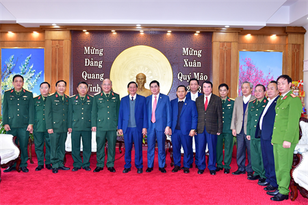 Thiếu tướng Du Trường Giang chúc Tết lãnh đạo, chính quyền địa phương và LLVT tỉnh Lâm Đồng