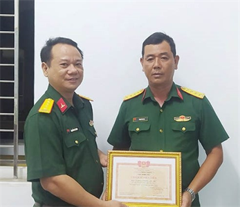 Nghĩa cử cao đẹp của Đại úy Phạm Văn Trụ