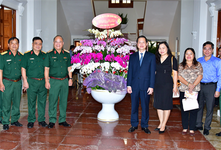 Thiếu tướng Du Trường Giang chúc Tết lãnh đạo, chính quyền địa phương và LLVT tỉnh Bình Thuận