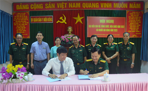 Bệnh viện Quân dân y miền Đông ký kết Thỏa ước lao động tập thể năm 2023