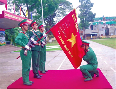 Lữ đoàn 23 tiễn quân nhân hoàn thành nghĩa vụ quân sự năm 2023