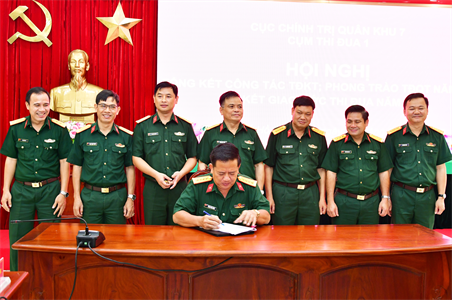 Cụm thi đua 1, Cục Chính trị Quân khu ký kết giao ước thi đua năm 2023