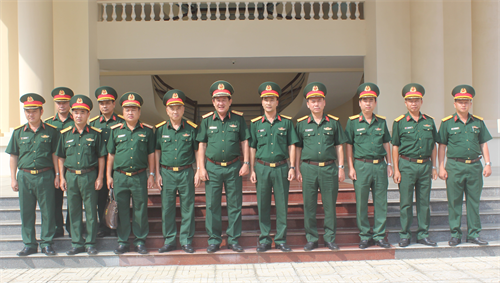 Thượng tướng Võ Minh Lương, Ủy viên Trung ương Đảng, Thứ trưởng Bộ Quốc phòng chúc tết tại Bộ CHQS tỉnh Bình Phước