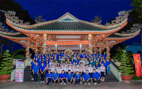 Về thăm đền Bình Nhâm