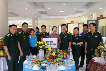 Thị xã Bến Cát, tỉnh Bình Dương: Hội thi gói, nấu bánh chưng, bánh tét, bày mâm cỗ tết
