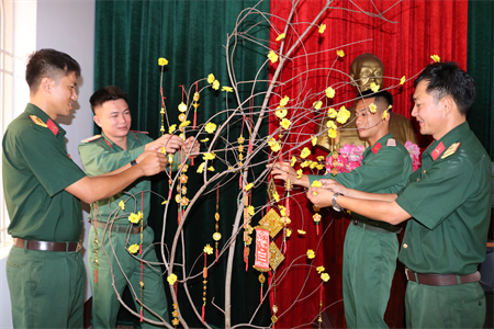 Lính phòng không vui xuân mới, sẵn sàng chiến đấu cao