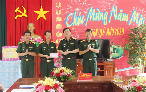 Xuân thân tình, gắn kết ở Lữ đoàn 972