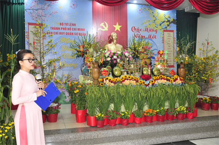 Bộ Tư lệnh TPHCM thi trang trí bàn thờ Tổ quốc, câu đối mừng Đảng, mừng Xuân