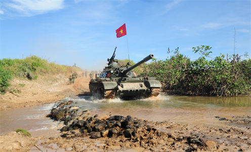 Xe tăng xung trận