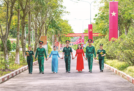 Đảng cho ta mùa xuân